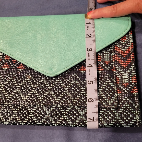 Street Level Beaded Envelope Clutch - Picture 7 of 7